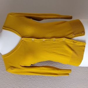 🖐️3/$15🖐️Mustard Yellow cardigan, Sz Sm